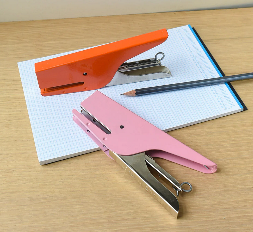 Agrafeuse iconique made in Italy (5 coloris)