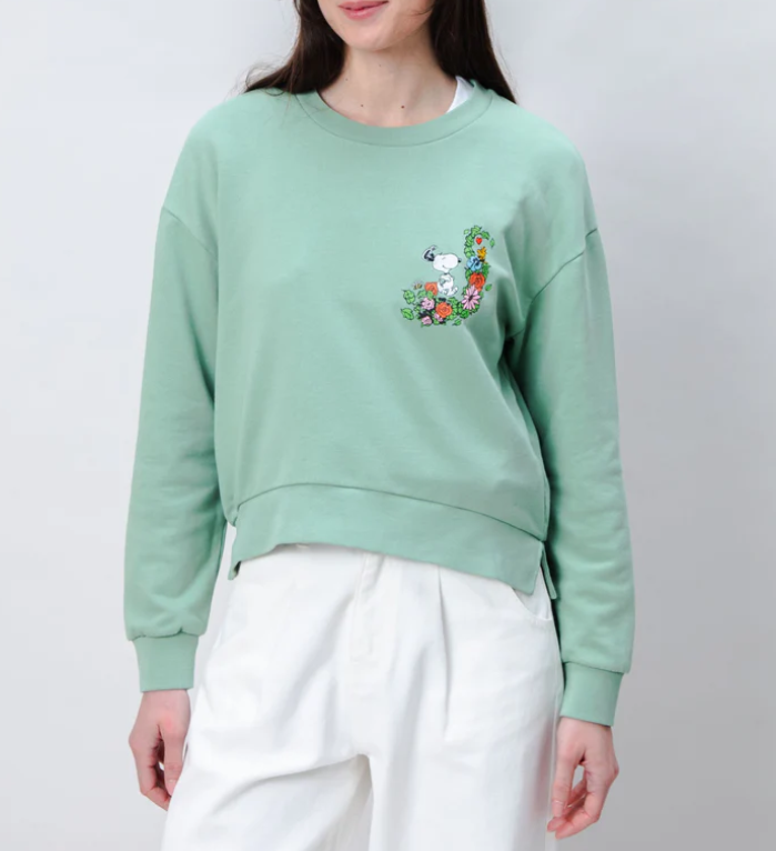 Sweat Snoopy flowers