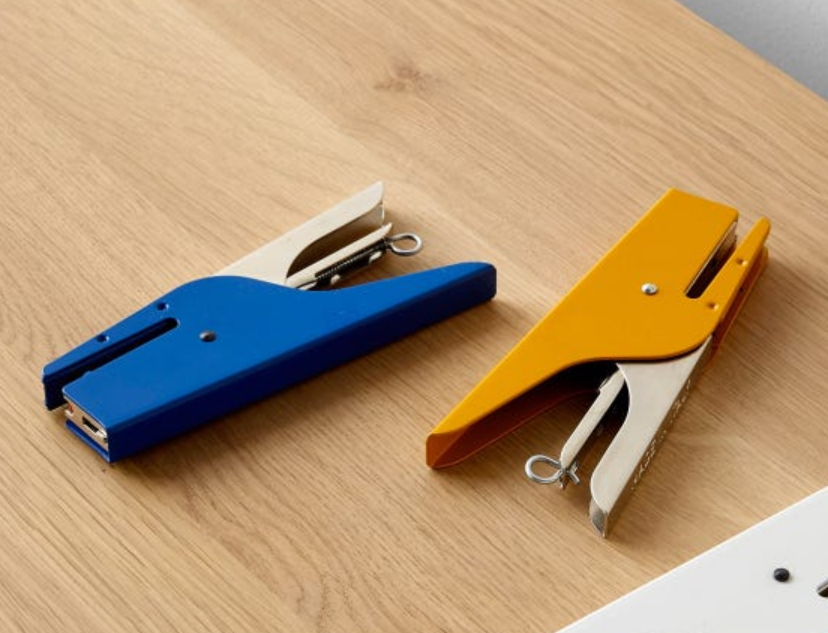 Agrafeuse iconique made in Italy (5 coloris)